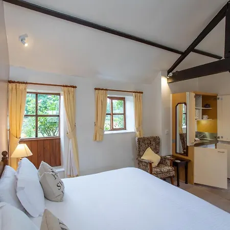 Rawcliffe House Farm Studios, Peaceful North York Moors Retreat