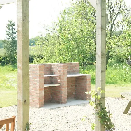 Rawcliffe House Farm Studios, Peaceful North York Moors Retreat Bauernhof *
