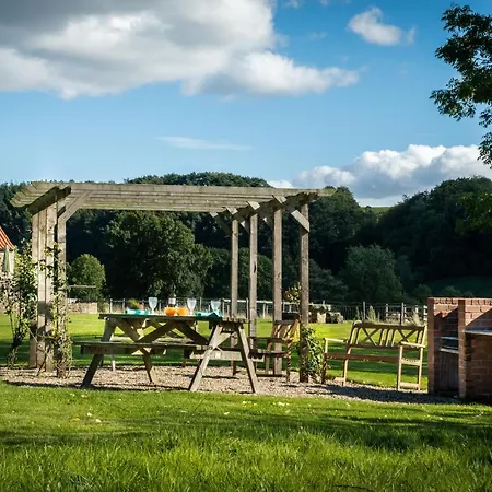 Rawcliffe House Farm Studios, Peaceful North York Moors Retreat Bauernhof *