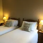 Rawcliffe House Farm Studios, Peaceful North York Moors Retreat