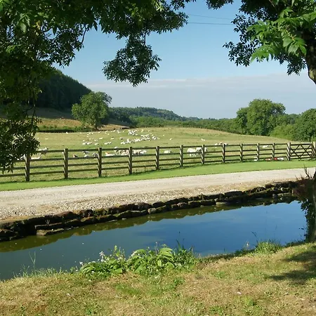 Rawcliffe House Farm Studios, Peaceful North York Moors Retreat
