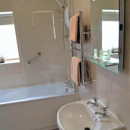 Rawcliffe House Farm Studios, Peaceful North York Moors Retreat Фермерский дом *