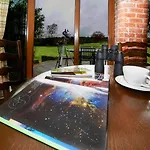 Rawcliffe House Farm Studios, Peaceful North York Moors Retreat