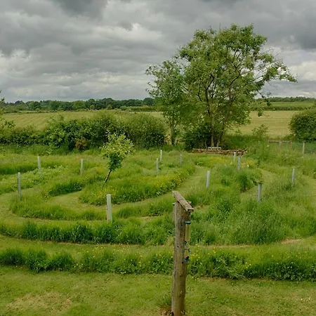 Rawcliffe House Farm Studios, Peaceful North York Moors Retreat Pickering