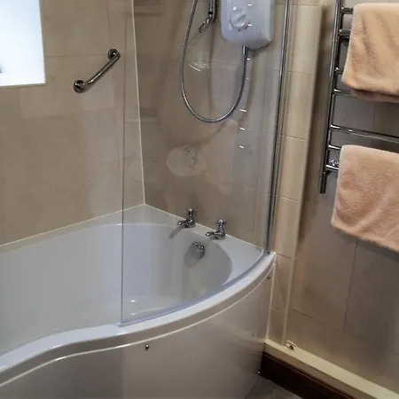 Rawcliffe House Farm Studios, Peaceful North York Moors Retreat *